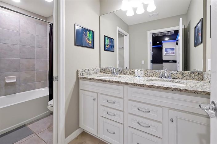 Image No.39-5 Bed Townhouse for sale