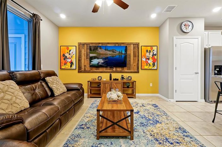 Image No.5-5 Bed Townhouse for sale