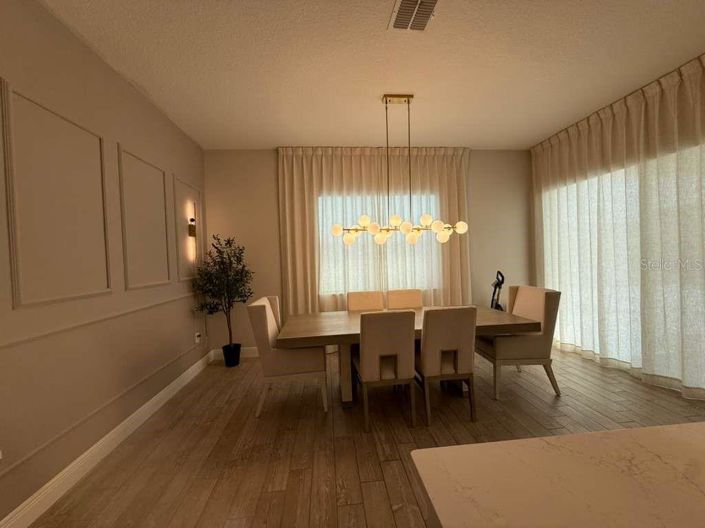 Image No.14-5 Bed House for sale