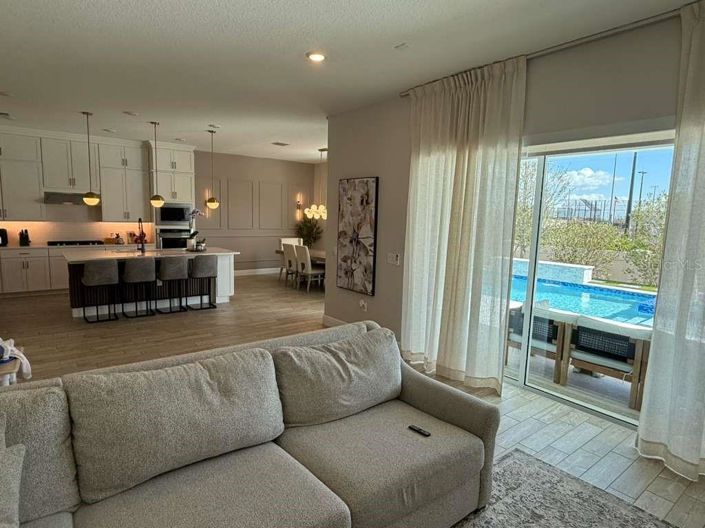 Image No.19-5 Bed House for sale