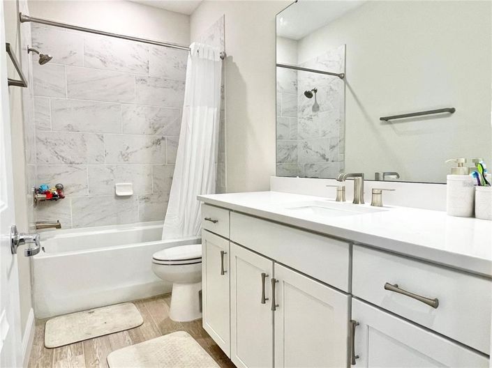 Image No.53-5 Bed House for sale