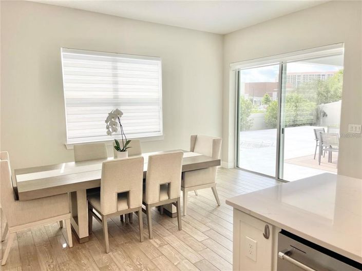 Image No.6-5 Bed House for sale