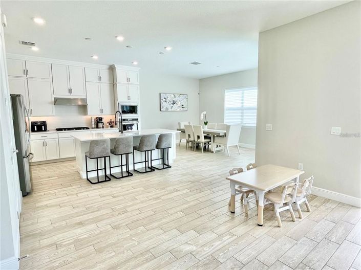 Image No.9-5 Bed House for sale