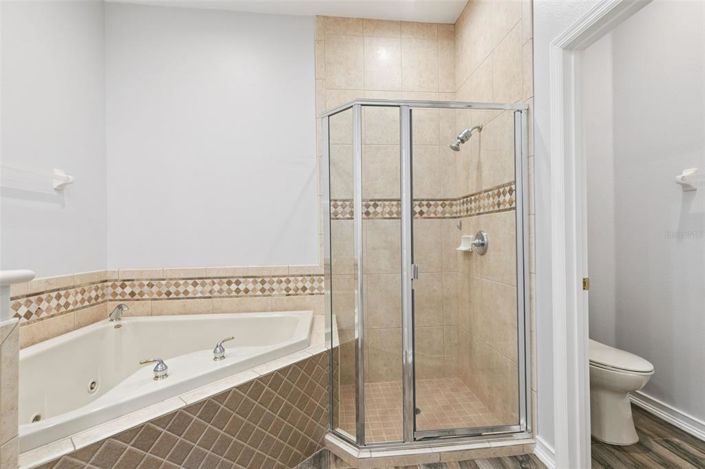 Image No.18-4 Bed Townhouse for sale