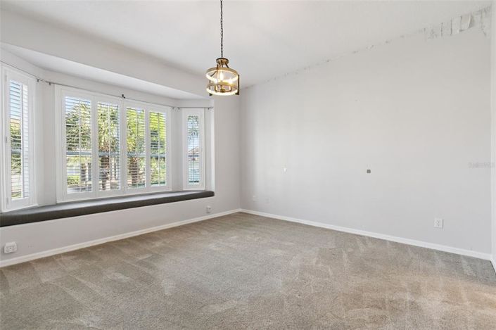 Image No.20-4 Bed Townhouse for sale