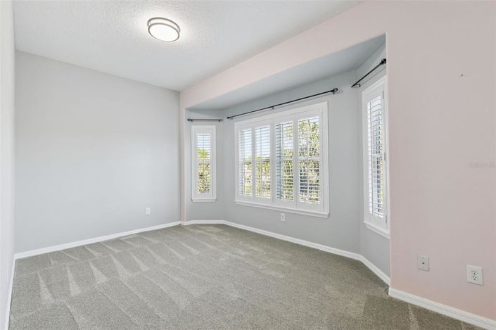 Image No.26-4 Bed Townhouse for sale