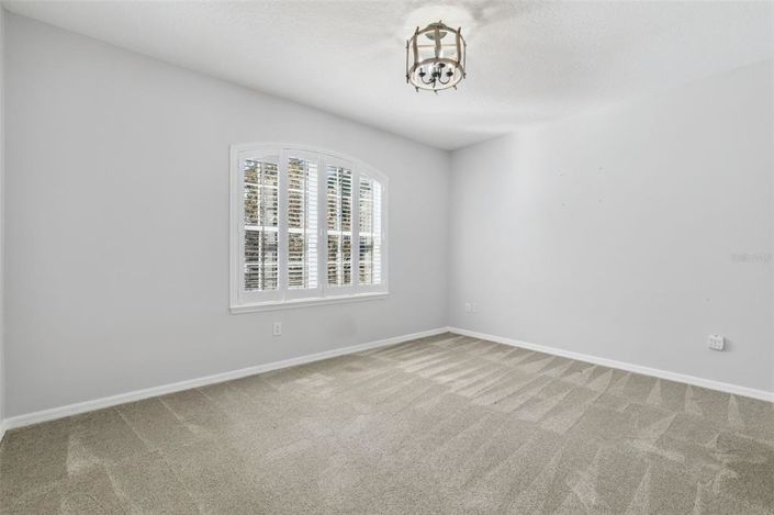 Image No.30-4 Bed Townhouse for sale