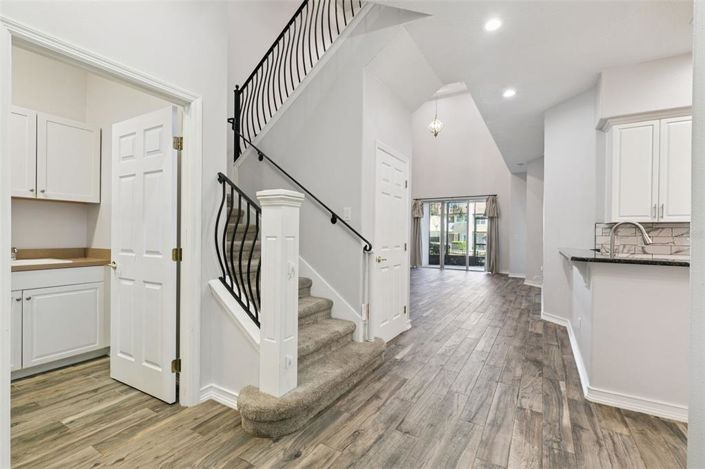 Image No.7-4 Bed Townhouse for sale