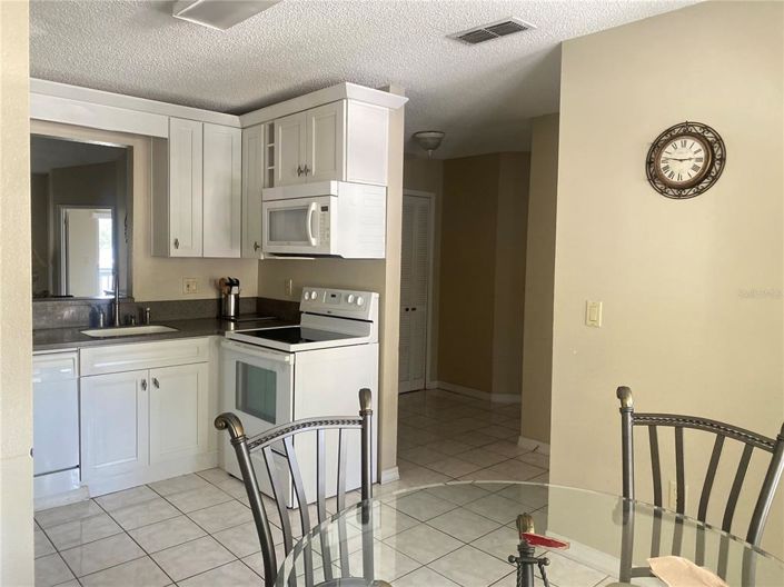 Image No.9-Appartement de 2 chambres à vendre à Saint John