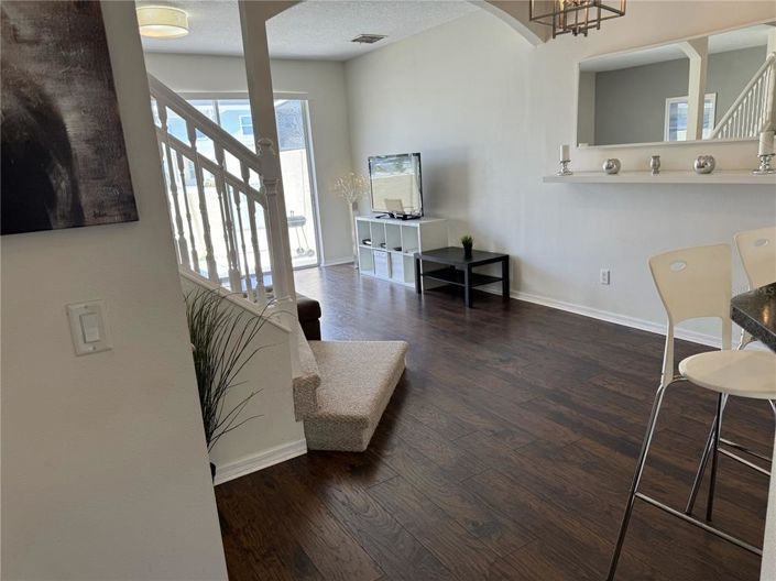 Image No.18-3 Bed Townhouse for sale