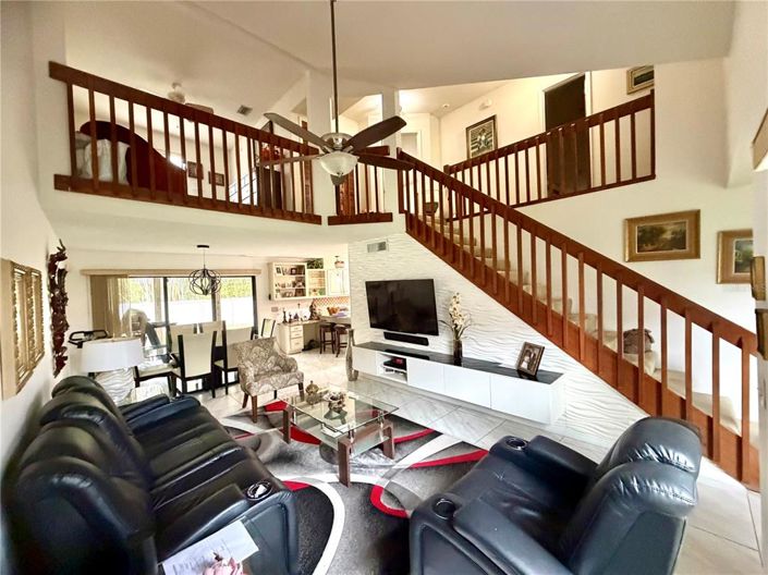 Image No.4-3 Bed Townhouse for sale