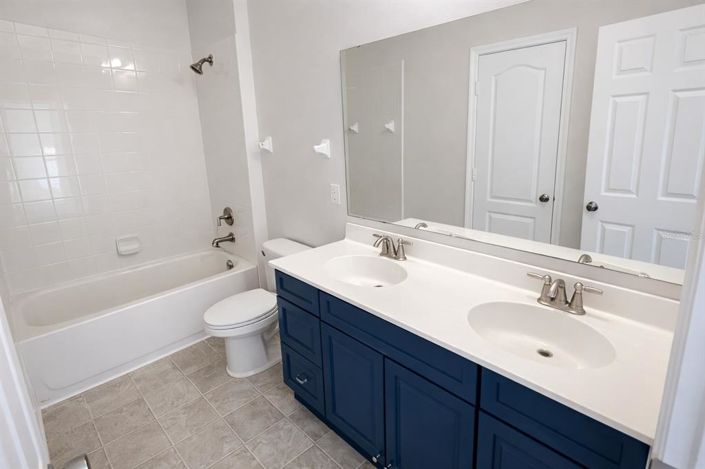 Image No.18-4 Bed Townhouse for sale