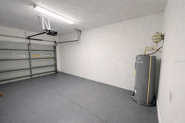 Image No.20-4 Bed Townhouse for sale