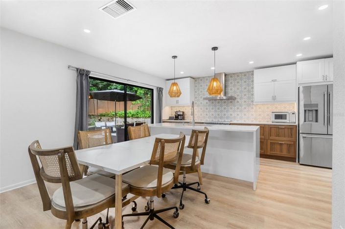 Image No.13-3 Bed House for sale