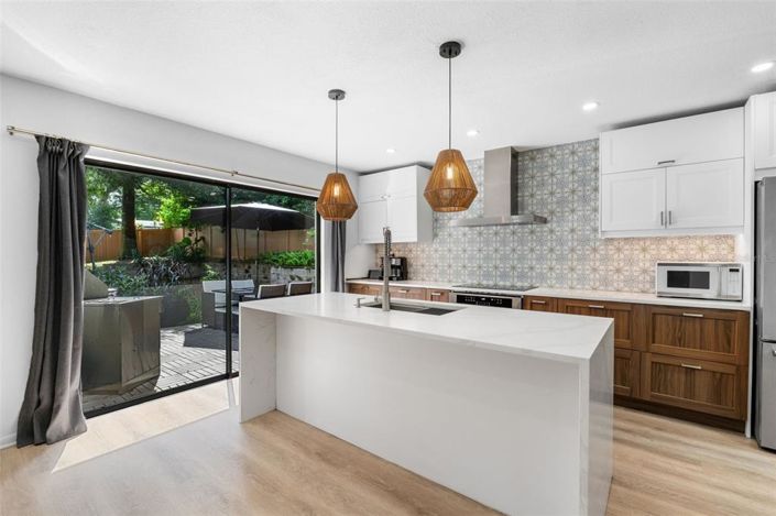 Image No.17-3 Bed House for sale