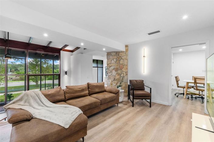 Image No.26-3 Bed House for sale