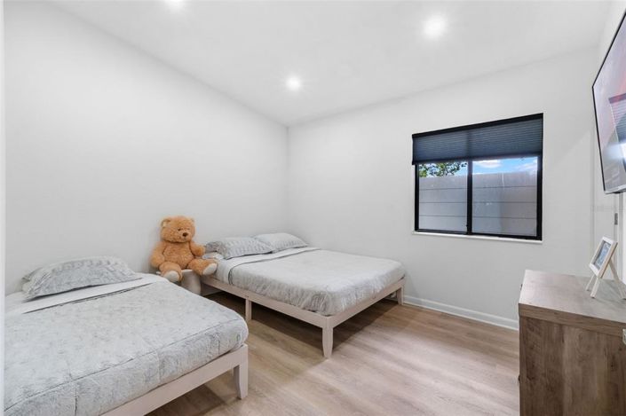 Image No.32-3 Bed House for sale