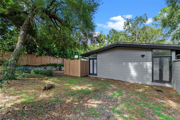 Image No.41-3 Bed House for sale