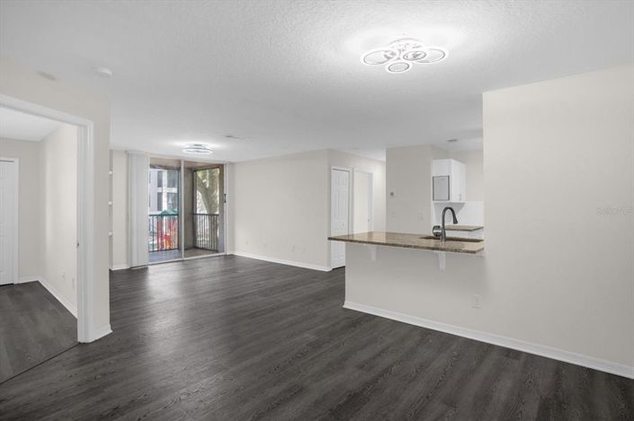 Image No.13-3 Bed Apartment for sale