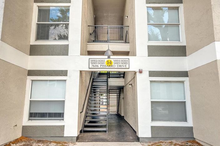 Image No.21-3 Bed Apartment for sale