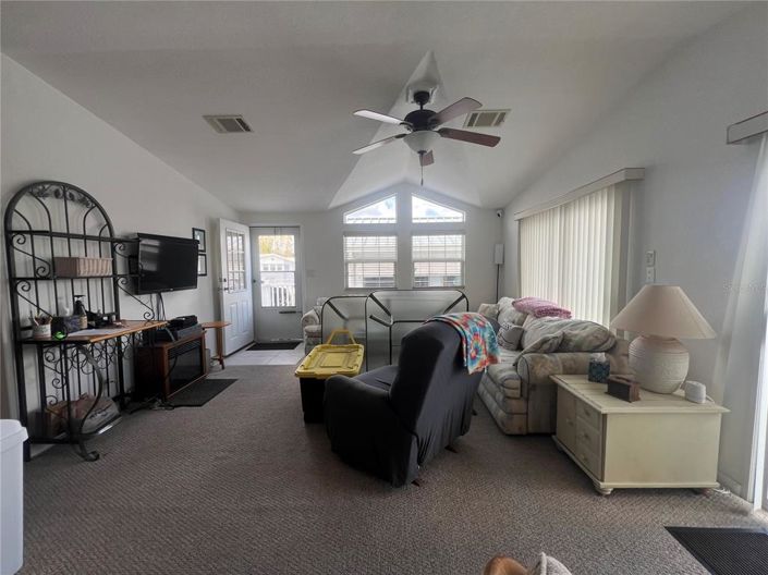 Image No.9-Appartement de 2 chambres à vendre à Saint John