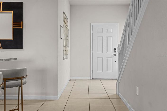 Image No.11-7 Bed House for sale