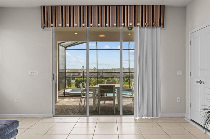 Image No.15-7 Bed House for sale