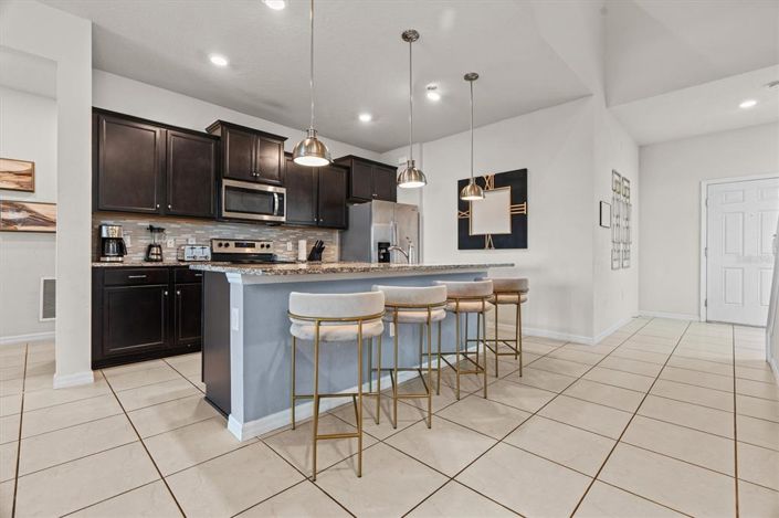 Image No.27-7 Bed House for sale