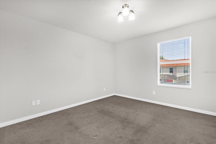 Image No.13-3 Bed Townhouse for sale