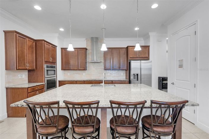 Image No.10-5 Bed House for sale