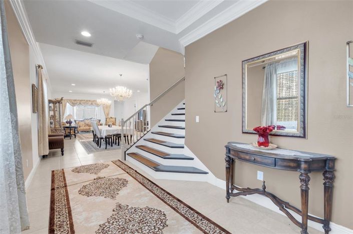 Image No.5-5 Bed House for sale