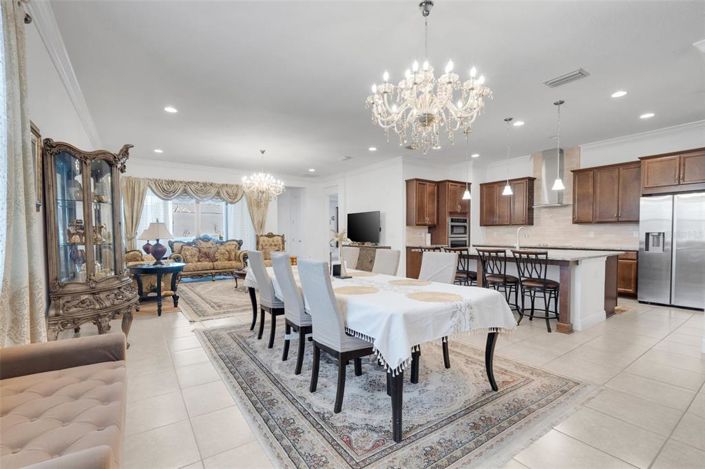 Image No.6-5 Bed House for sale