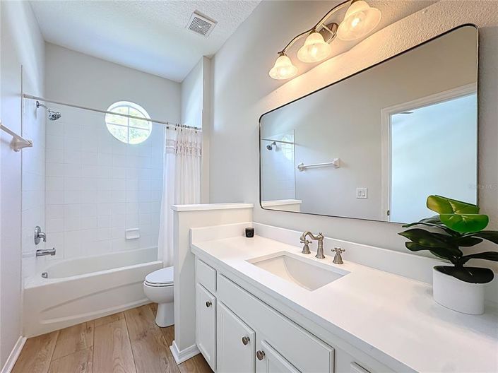 Image No.24-2 Bed Townhouse for sale