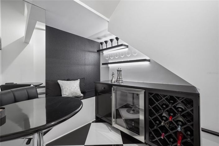 Image No.28-4 Bed House for sale