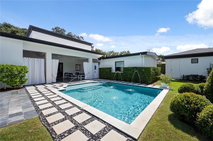 Image No.35-4 Bed House for sale