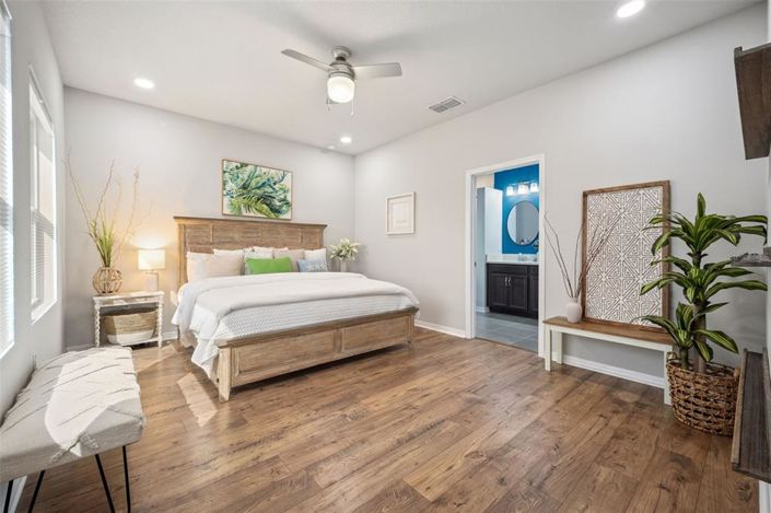 Image No.21-3 Bed House for sale