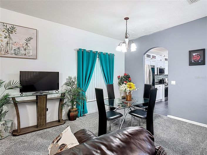 Image No.11-5 Bed House for sale