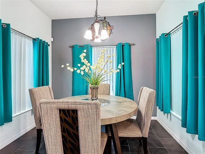 Image No.21-5 Bed House for sale