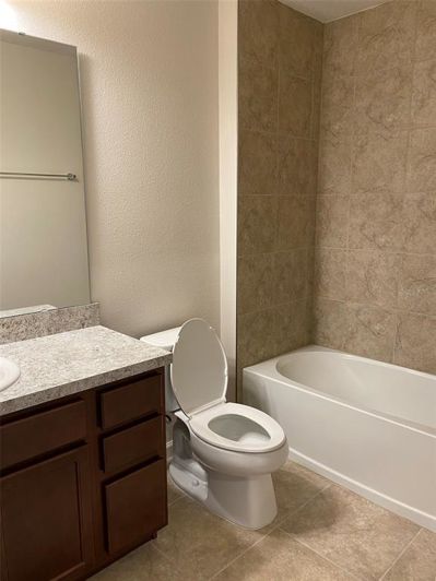 Image No.16-3 Bed Townhouse for sale