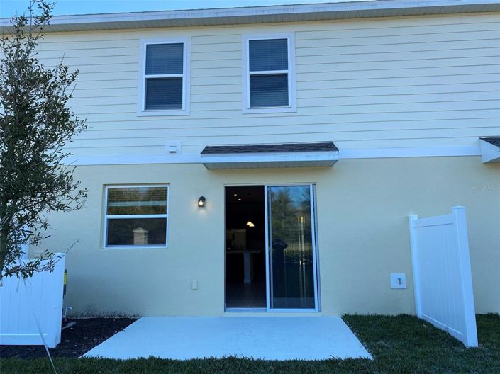 Image No.24-3 Bed Townhouse for sale