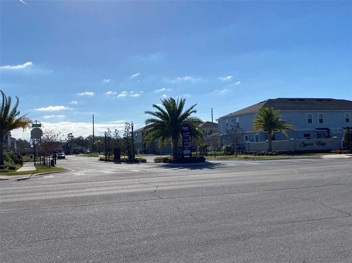 Image No.32-3 Bed Townhouse for sale