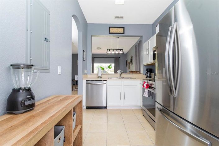 Image No.17-4 Bed Townhouse for sale