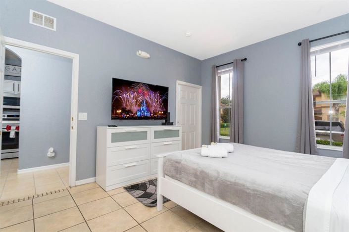 Image No.25-4 Bed Townhouse for sale