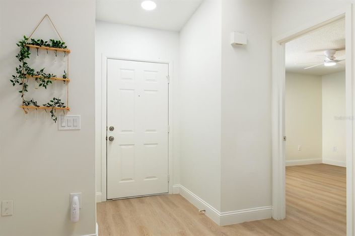 Image No.2-3 Bed Townhouse for sale