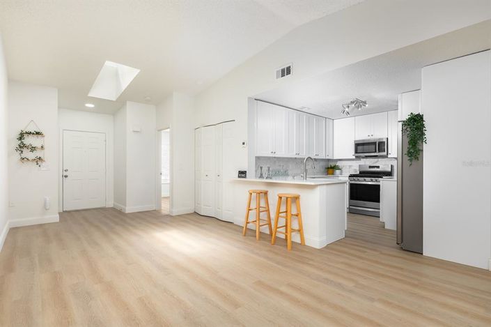 Image No.5-3 Bed Townhouse for sale