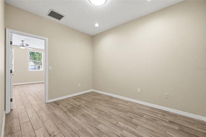 Image No.40-3 Bed Apartment for sale