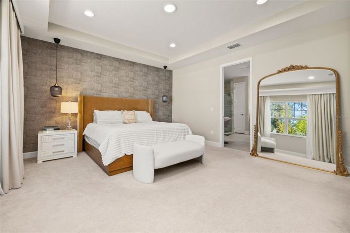 Image No.16-4 Bed House for sale