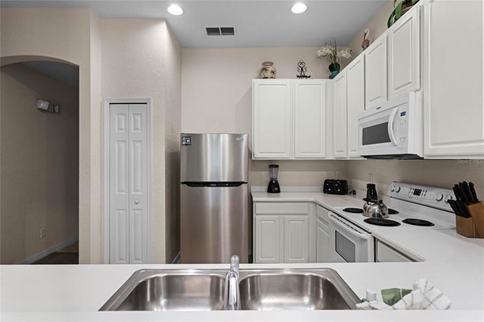 Image No.16-2 Bed Apartment for sale