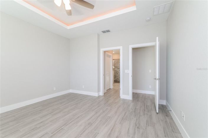 Image No.11-4 Bed House for sale