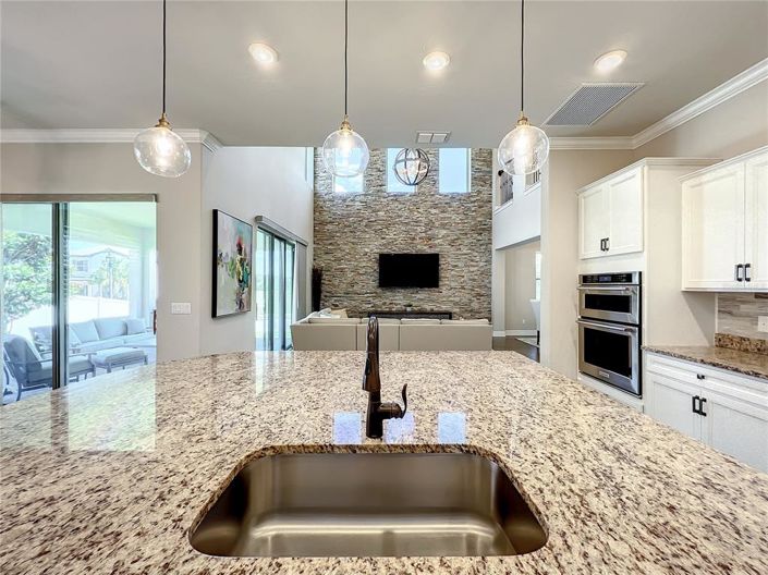 Image No.18-4 Bed House for sale